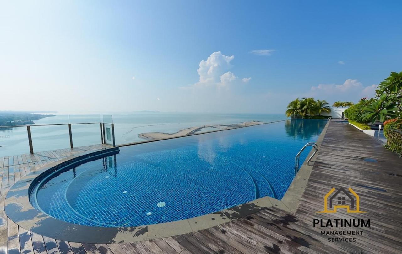 Silverscape Family Suite Melaka City Centre Exterior photo